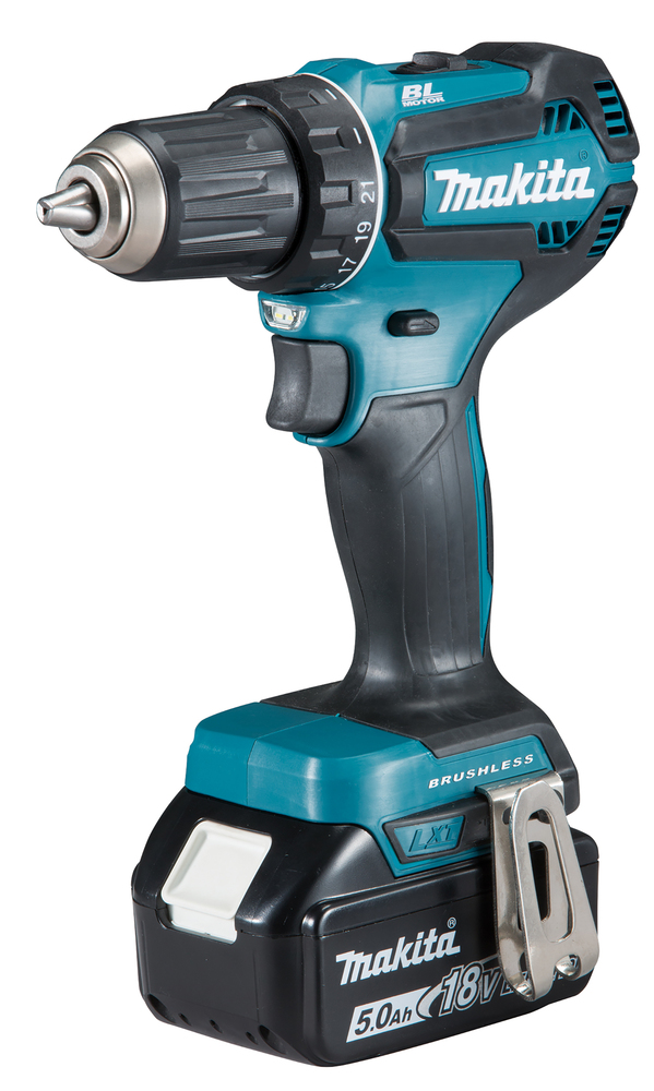 MAKITA DDF485RTJ livrée avec deux acccu 5Ah et chargeur